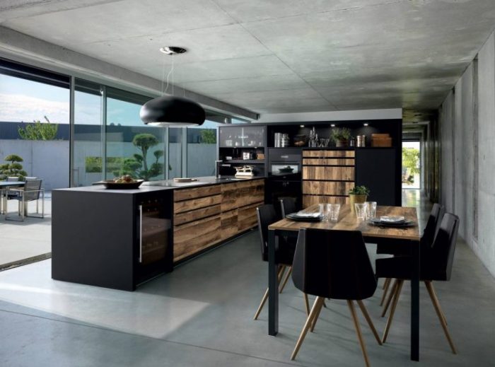 cuisine équipée noir et bois schmidt