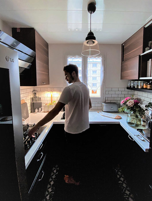 ... y la moderna cocina nueva de Nicolas Simoes.