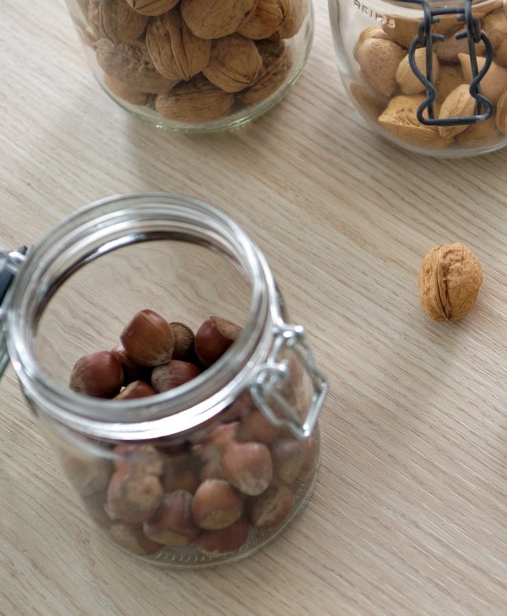 Optez pour des fruits à coques en cas de petites faims.