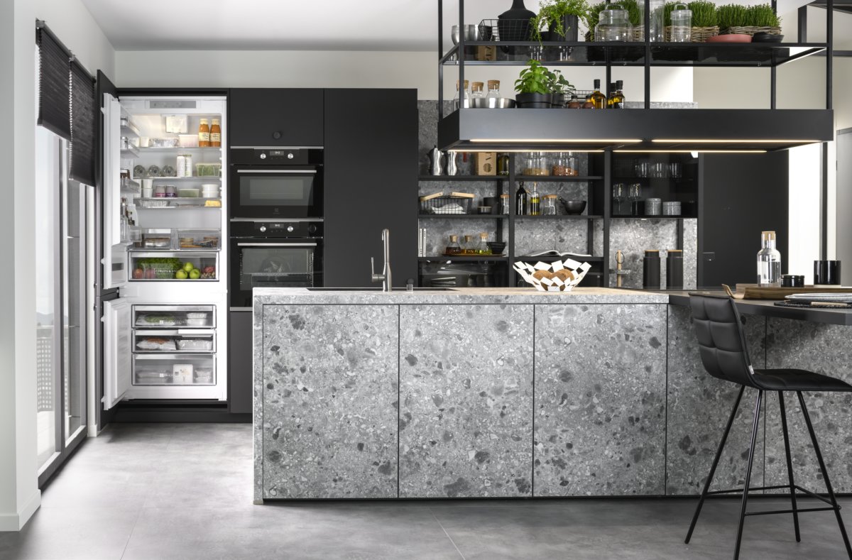 Cuisine ouverte en gris