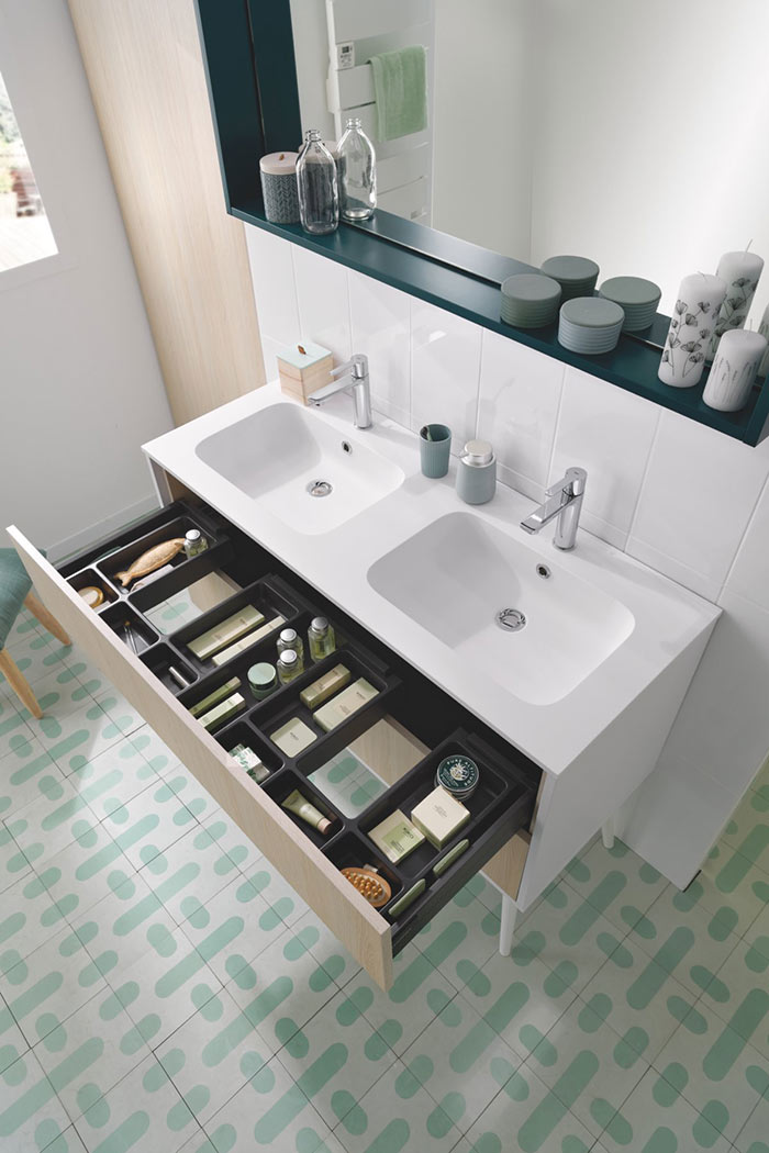 Meuble double vasques avec large tiroir pour rangement