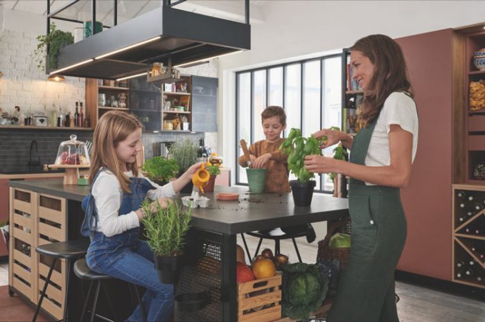 Cuisine épicerie en châssis métallique