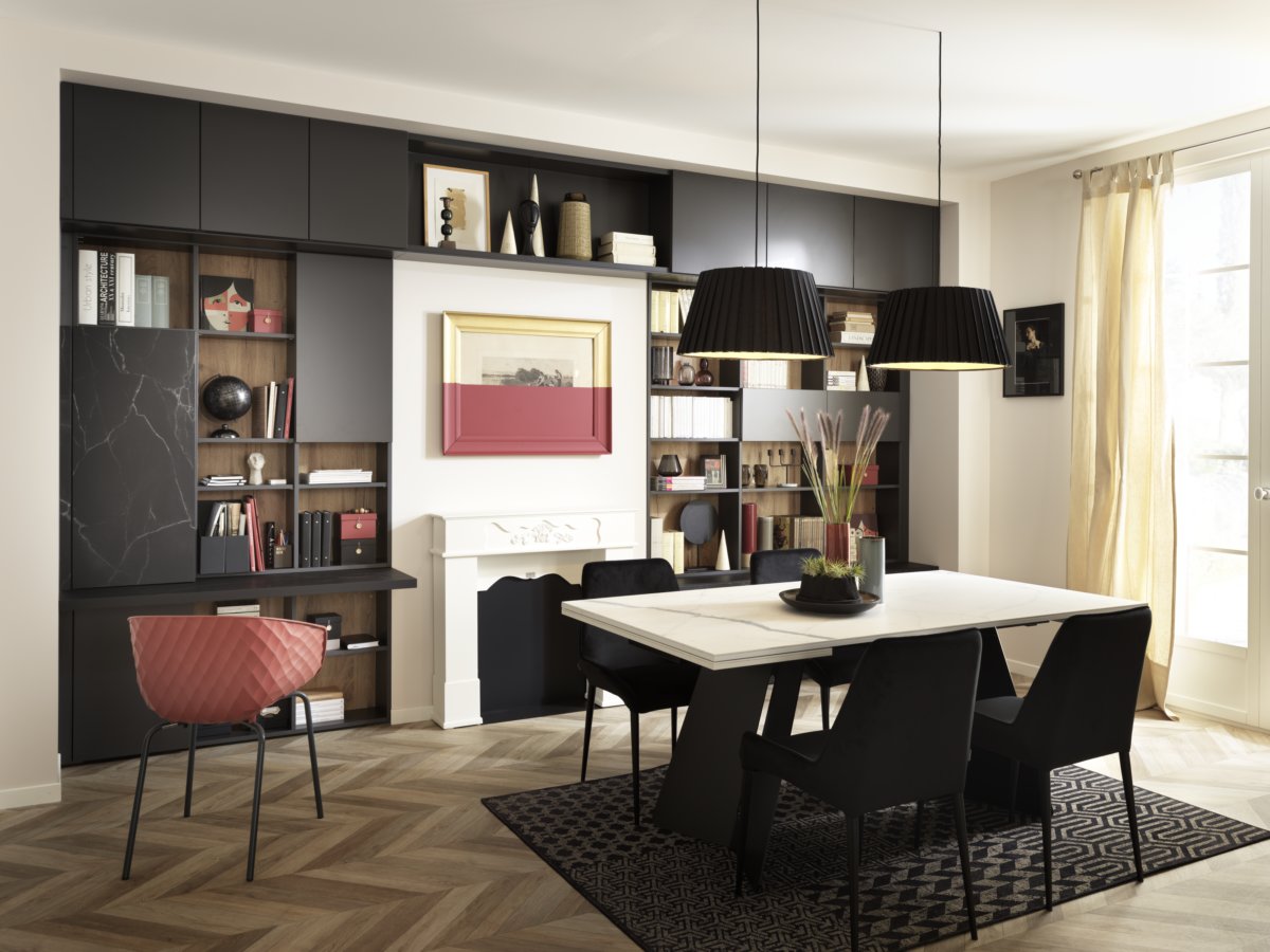 Bibliothèque avec petit bureau intégré