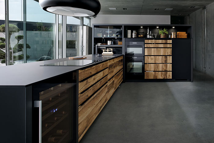 Cuisine noire et bois « Wild Black »