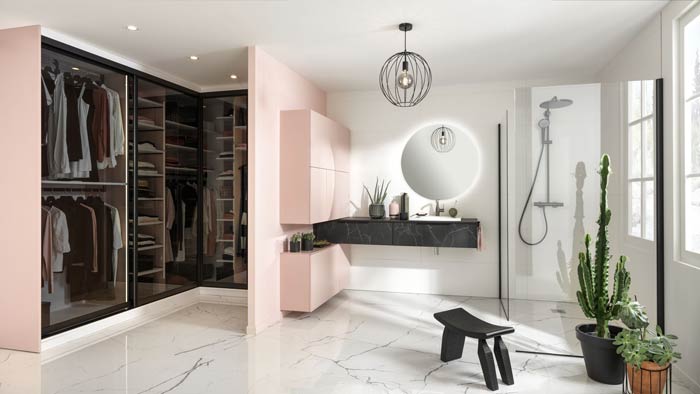 salle de bain la vie en rose coloris rose et noir marmor