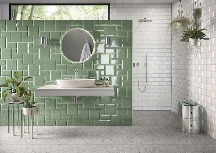salle de bain en céramique coloris vert