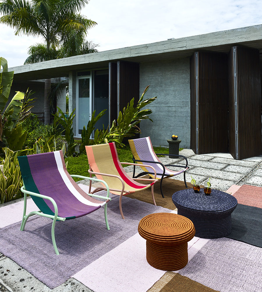 Tapis et fauteuils de chez Ames