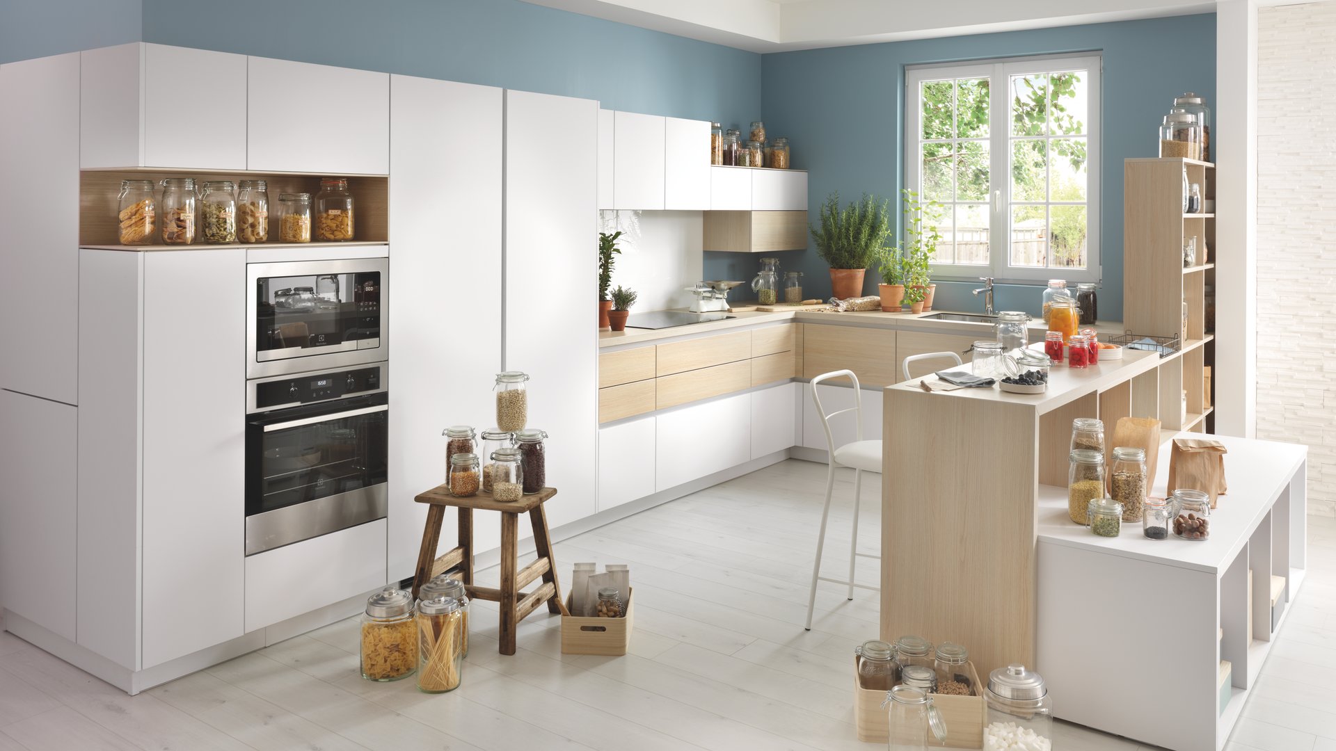 Cuisine moderne blanche et bois